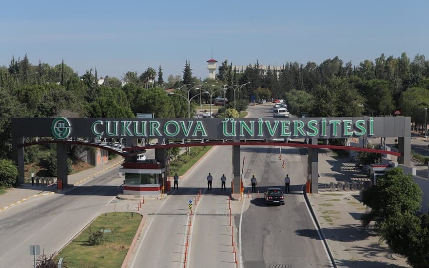 Çukurova Üniversitesi kampüsü
